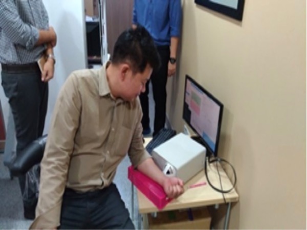 โรคกระดูกพรุนและงานวิจัยเครื่องวัดความหนาแน่นของมวลกระดูก
